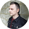 Experienced Front-End Web Developer with 28 Years of Expertise in High-Profile Agency Work, Contract Projects, and Multimedia Production